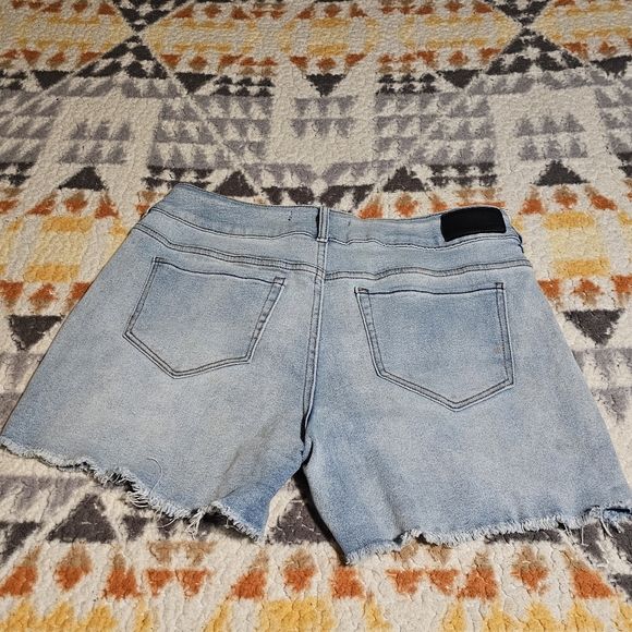 JACKIE HIGH RISE STRAIT SHORTS Size 10 - Picture 4 of 4